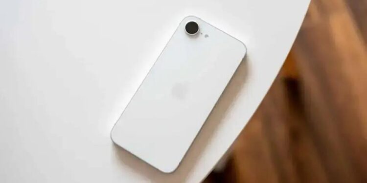 Apple deve lançar iPhone 17e no primeiro semestre de 2026