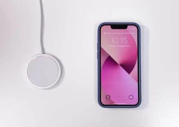 NOVA Tecnologia: O que você PRECISA saber sobre a versão Qi2 e seus 25W!