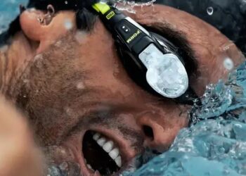 OS ÓCULOS DE NATAÇÃO SMART SWIM 2 PRO COM GORILLA GLASS 3 SÃO IMPERDÍVEIS!