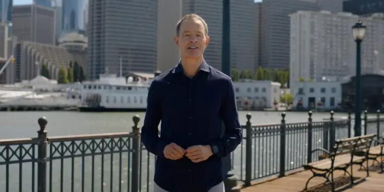 Sabih Khan assume como novo COO da Apple, substituindo Jeff Williams