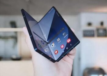 VALE A PENA comprar o Samsung Z Fold 6 em 2025?