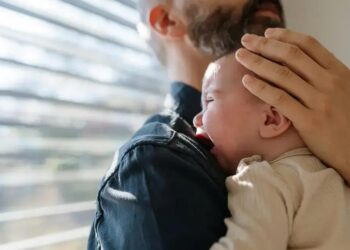 5 DICAS FÁCEIS para acalmar seu bebê usando o iPhone!