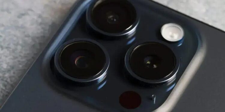 A Nova CÂMERA do iPhone: O que NINGUÉM te conta sobre o sensor!