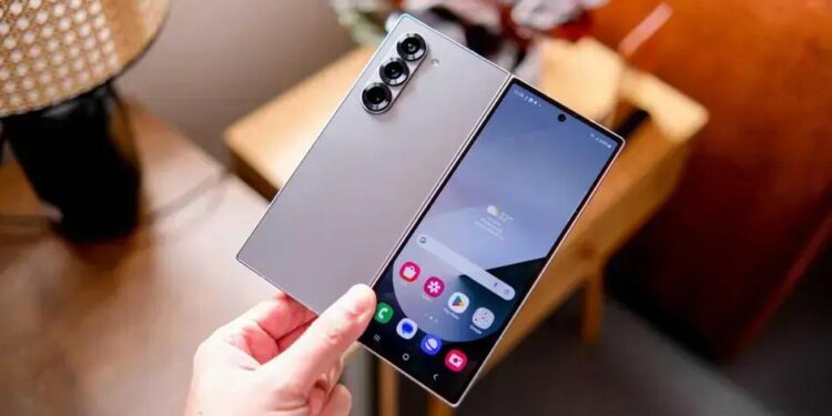 FAÇA ISSO! Como remover pessoas e objetos de fotos no seu Galaxy em 2025 1 FAÇA ISSO! Como remover pessoas e objetos de fotos no seu Galaxy em 2025