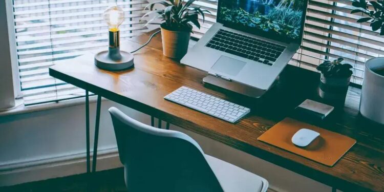 FAÇA ISSO! Como usar seu notebook SEM bateria de maneira segura 1 FAÇA ISSO! Como usar seu notebook SEM bateria de maneira segura