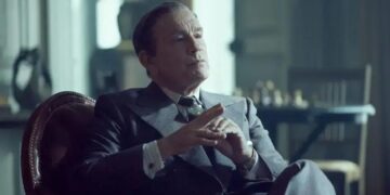 John Malkovich É DINAMITE no Elenco da 2ª Temporada de Bad Monkey!