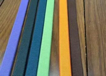 O que ninguém te conta sobre a nova alça transversal para iPhones 17!