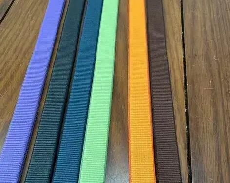 O que ninguém te conta sobre a nova alça transversal para iPhones 17!