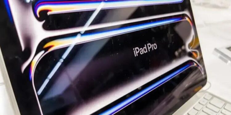 Seu iPhone pode ganhar a tecnologia Tandem OLED e você não sabia!