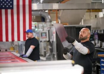 VIDRO FRONTAL DO IPHONE E DO APPLE WATCH AGORA 100% PRODUZIDO NOS EUA!