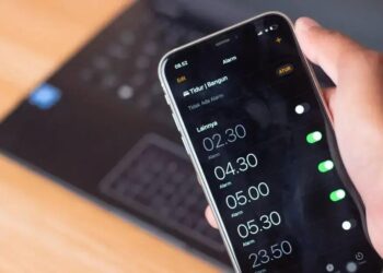 FAÇA ISSO NO SEU iPHONE: Desative o Próximo Alarme RÁPIDO!