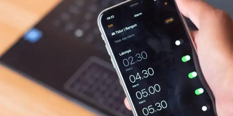 FAÇA ISSO NO SEU iPHONE: Desative o Próximo Alarme RÁPIDO! 1 FAÇA ISSO NO SEU iPHONE: Desative o Próximo Alarme RÁPIDO!