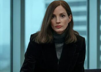 Jessica Chastain REBATENDO adiamento da série "The Savant" no Apple TV+