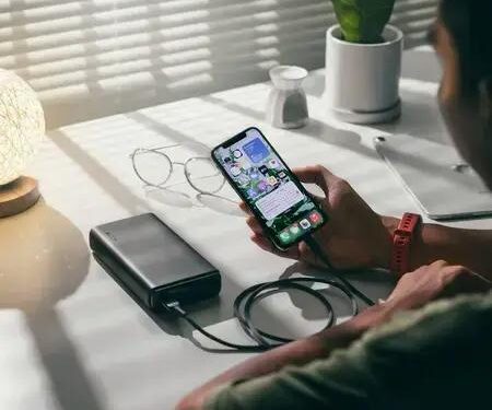 OS 8 ERROS que você NÃO deve cometer com baterias externas!