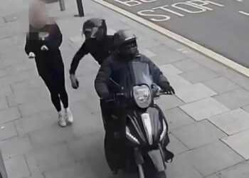 iPhone DETONA Quadrilha de Roubo de Celulares no Reino Unido!