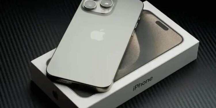 Não perca: iPhone 15 Pro Max por apenas R$ 4.650 no leilão da Receita!