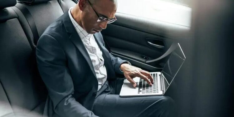 PARE de sentir ENJOOS com seu Mac em veículos!