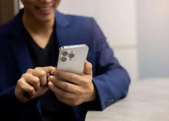 Como colocar um TOQUE personalizado no seu iPhone com iOS 26 – Veja AGORA!